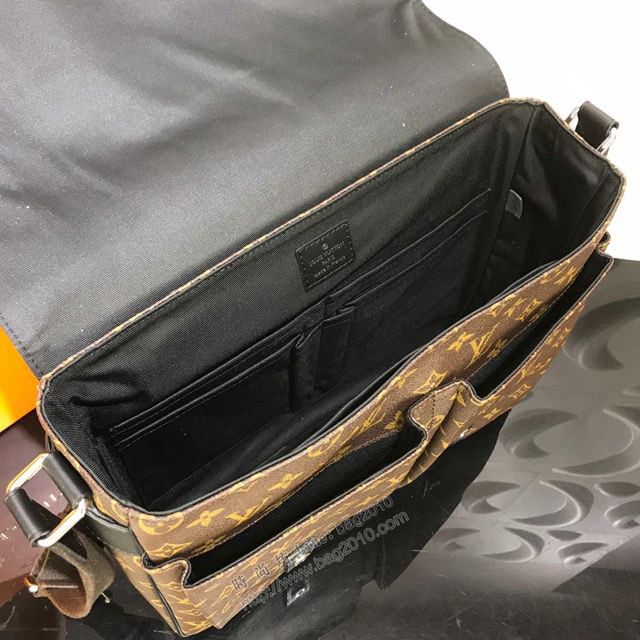 LV男包 M41643 頂級原單 路易威登 Christopher郵差包 LV經典男斜挎包  ydh2862